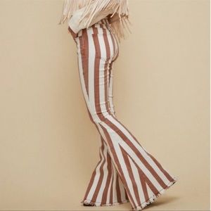 Saints and Hearts Rust and White Stripe Flare Leg Distressed Hem Jeans Sz Medium